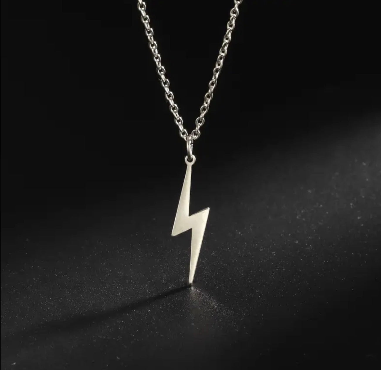 SPARK NECKLACE