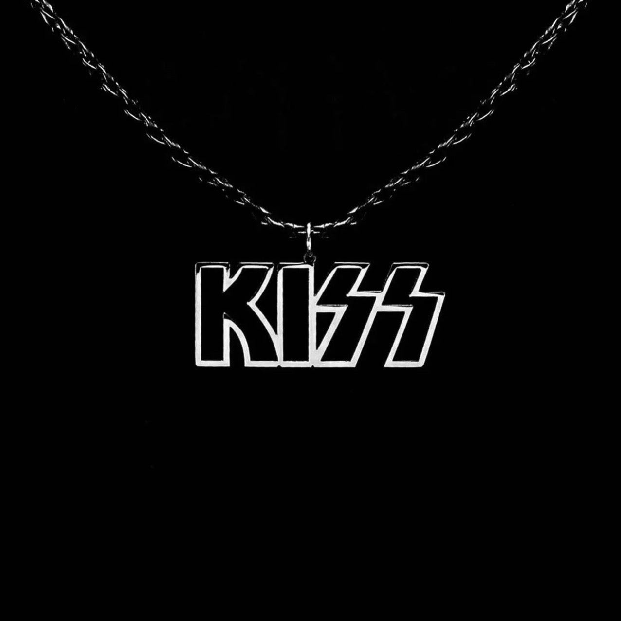 KISS NECKLACE