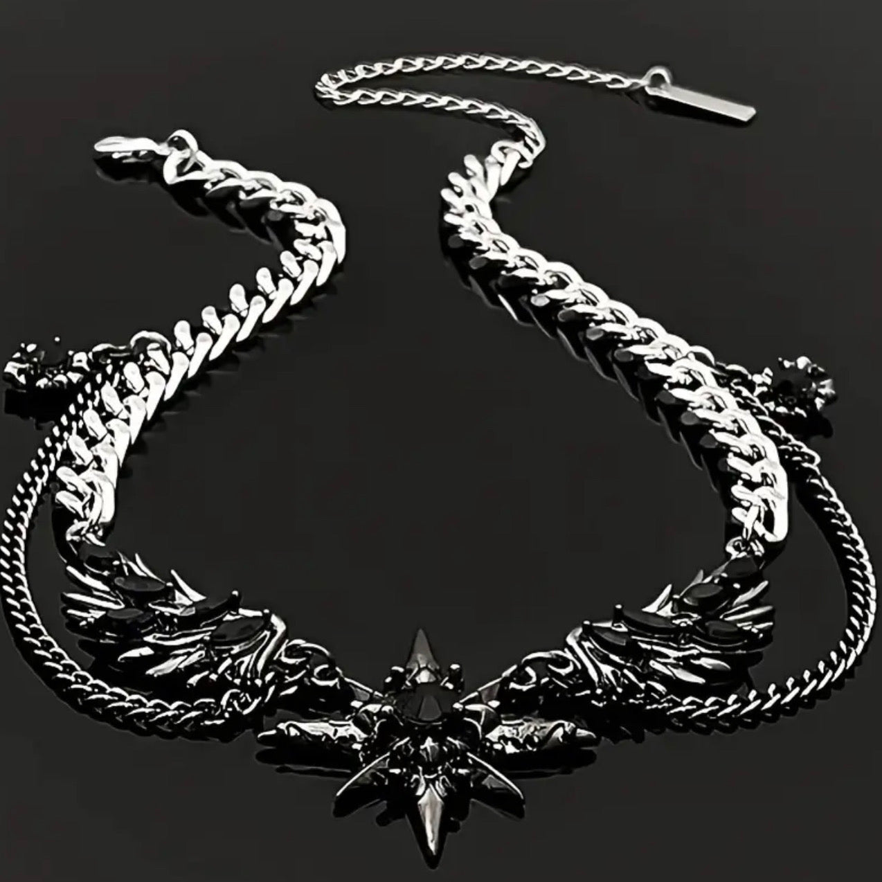 NAIL WINGS NECKLACE