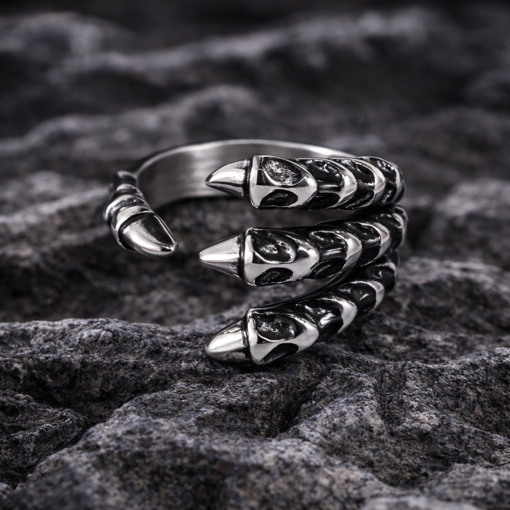 CLAWS RING
